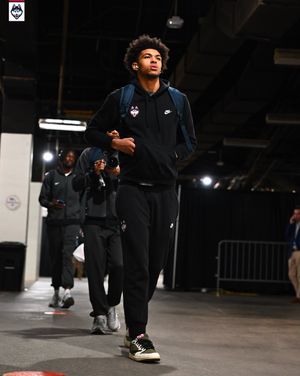Image post by @UConnMBB on Twitter/X