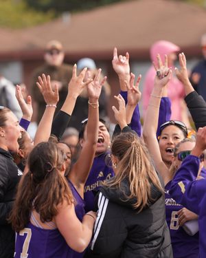 Image post by @uw_beachvb on Instagram