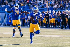 Image post by @sanjosestatefb on Instagram