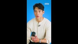 Video post by @buzzfeedceleb on YouTube