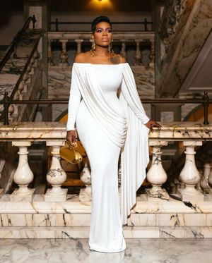 Image post by @tasiasword on Instagram
