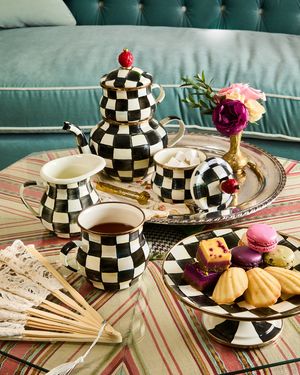 Image post by @mackenziechilds on Instagram