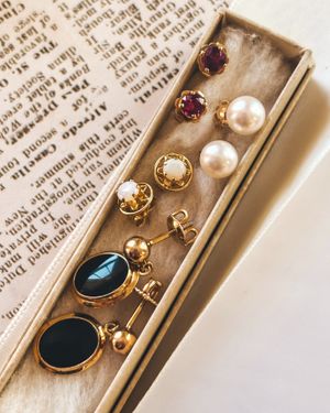 Image post by @maejeanvintage on Instagram