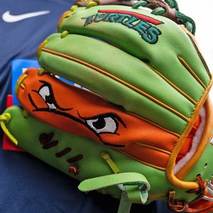 Image post by @MLB on Twitter