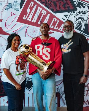 Image post by @santaclarahoops on Instagram