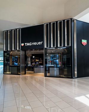 Image post by @aventuramall on Instagram
