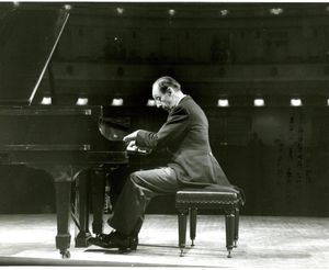 Image post by @carnegiehall on Instagram
