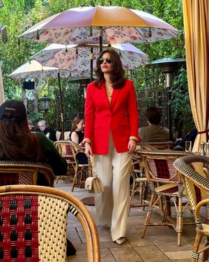 Image post by @thestylethatbindsus on Instagram