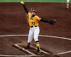 Image post by @iowasoftball on Twitter