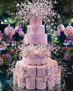 Image post by @rr_cakedesigners on Instagram