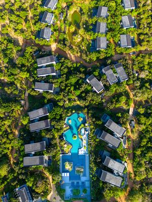 Image post by @hiltonyalaresort on Instagram