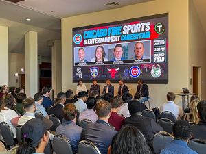 Image post by @teamworkonline on Instagram