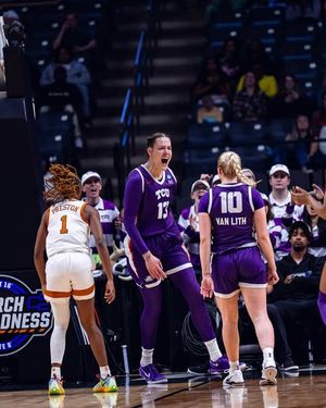 Image post by @tcuwbb on Instagram