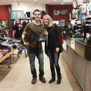 Image post by @buckle.stylist.matt on Instagram