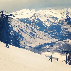 Image post by @skicrestedbutte on Instagram