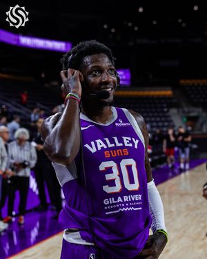 Image post by @gleaguesuns on Instagram