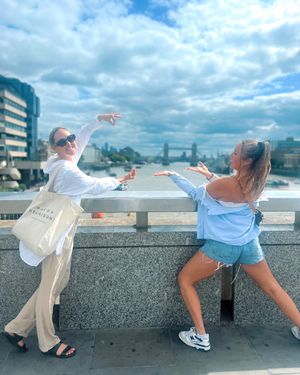 Image post by @iamlouiserumball on Instagram