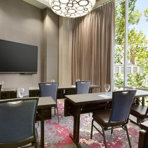 Image post by @embassysuitesgvilledt on Instagram