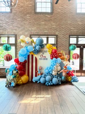 Image post by @balloons_by_victoria_dz on Instagram