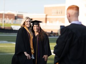 Image post by @UMHB on Twitter