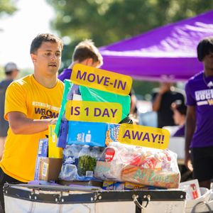 Image post by @westerniluniv on Instagram