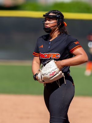 Image post by @pacificsoftball on Instagram
