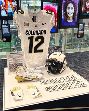 Image post by @cubuffsfootball on Facebook
