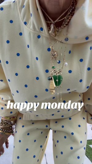 Video post by @shop.with.caroline on TikTok