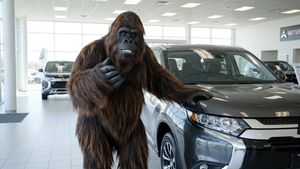 Video post by @grandblancmitsubishi on Facebook