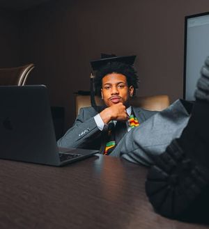 Image post by @landovillee on Instagram