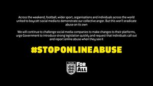 Image post by @SpursWomen on Facebook