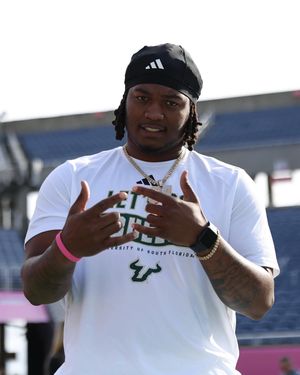 Image post by @usffootball on Instagram