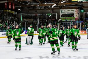 Image post by @paraidershockey on Instagram