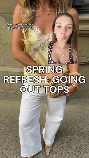 Image post by @curtsyapp on Facebook