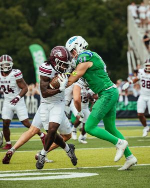 Image post by @uwffootball on Instagram