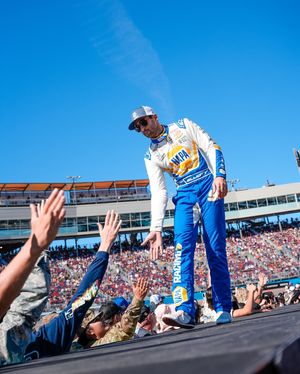 Image post by @chaseelliott9 on Instagram