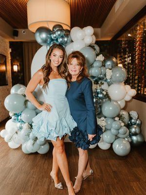 Image post by @carolineontv on Instagram