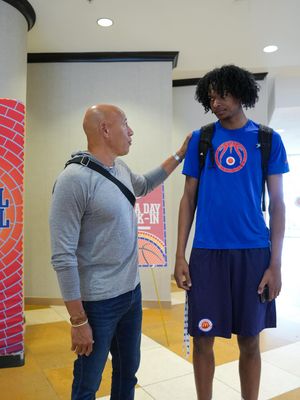 Image post by @step_basketball on Instagram