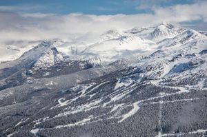Image post by @whistlerblackcomb on Instagram