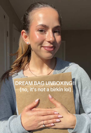 Video post by @anyaweitz on TikTok