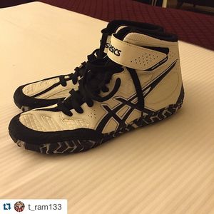 Image post by @asicswrestling on Instagram
