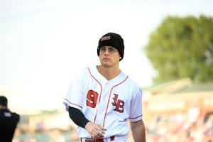 Image post by @LouisvilleBats on Twitter