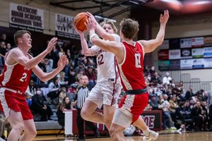 Image post by @oregonsportsphotos on Instagram