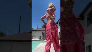 Video post by @shop.with.caroline on YouTube