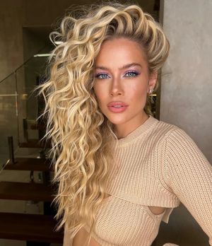 Image post by @behindthechair_com on Instagram
