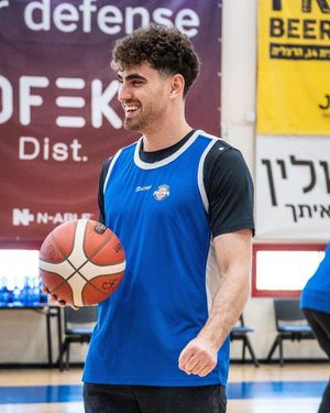 Image post by @bhbasket on Facebook