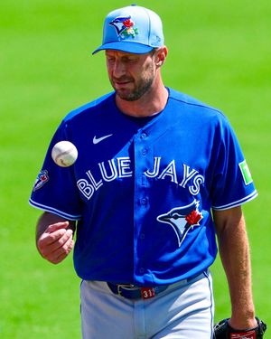 Video post by @BlueJays on Twitter