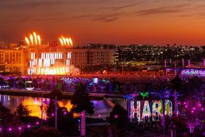 Image post by @hollywoodparkca on Instagram