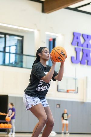 Image post by @LadyjackBasketball on Facebook