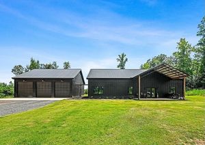 Image post by @barndomarketplace on Instagram